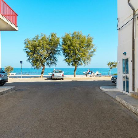 הוילה וילאנובה די אוסטוני Casa Claudio מראה חיצוני תמונה